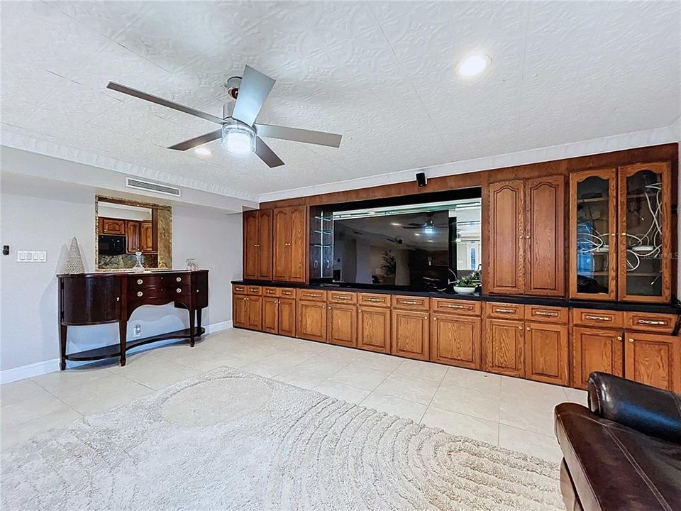 待售: $955,000 (3 贝兹, 3 浴室, 2332 平方英尺)