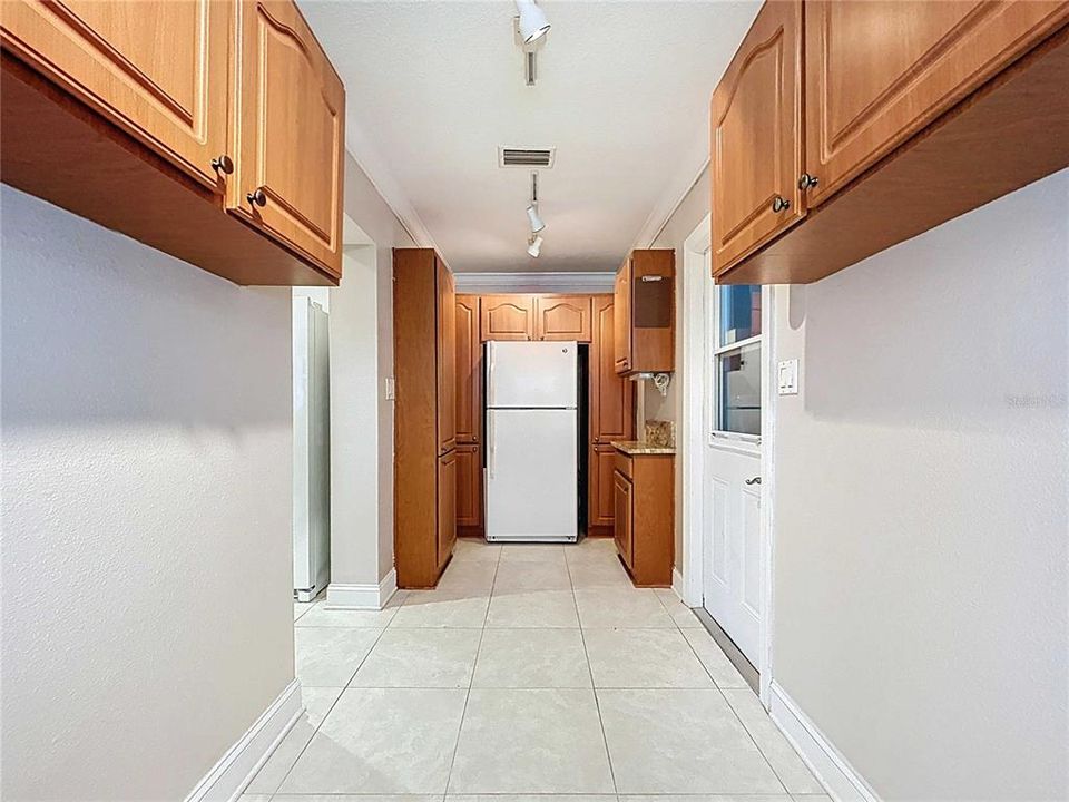 待售: $955,000 (3 贝兹, 3 浴室, 2332 平方英尺)