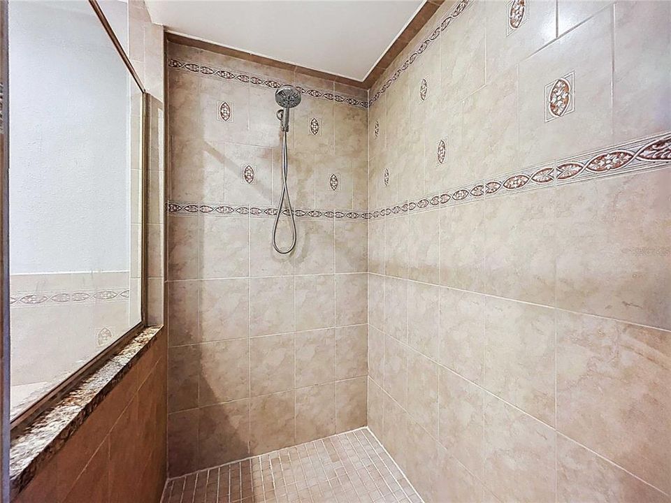 待售: $955,000 (3 贝兹, 3 浴室, 2332 平方英尺)