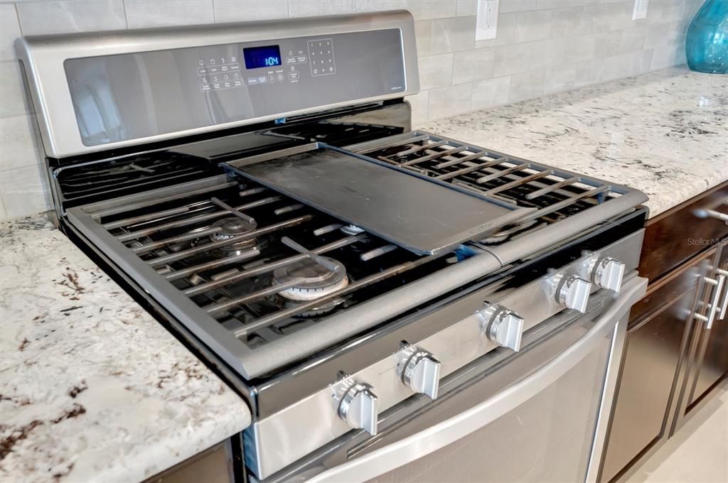 Active With Contract: $1,196,000 (4 beds, 4 baths, 3441 Square Feet)