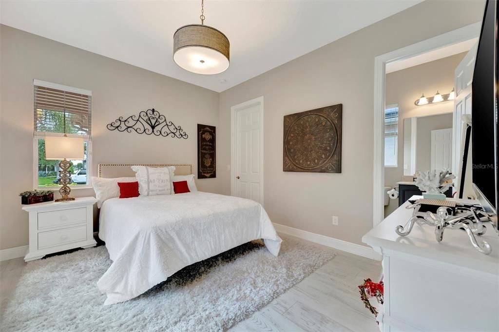 Active With Contract: $1,196,000 (4 beds, 4 baths, 3441 Square Feet)