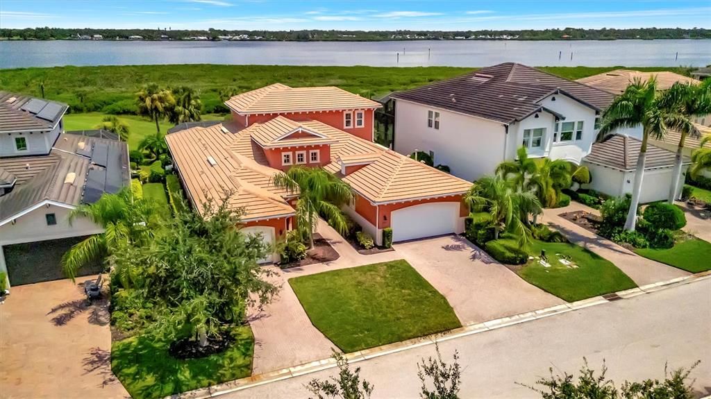 Active With Contract: $1,196,000 (4 beds, 4 baths, 3441 Square Feet)