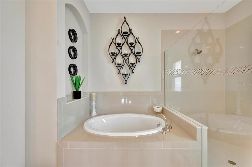 Active With Contract: $1,196,000 (4 beds, 4 baths, 3441 Square Feet)