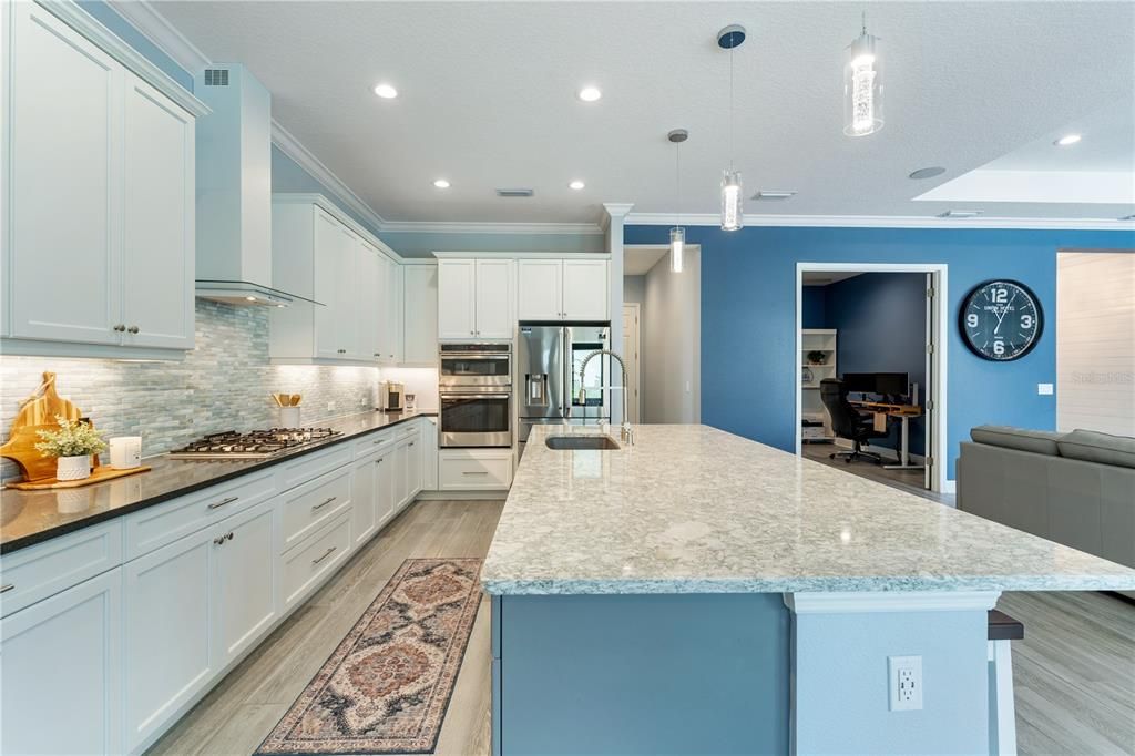 For Sale: $995,000 (3 beds, 3 baths, 2963 Square Feet)