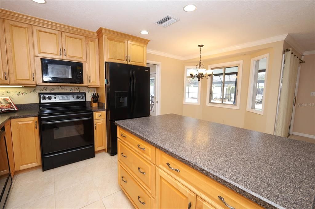 For Sale: $580,000 (4 beds, 3 baths, 2335 Square Feet)