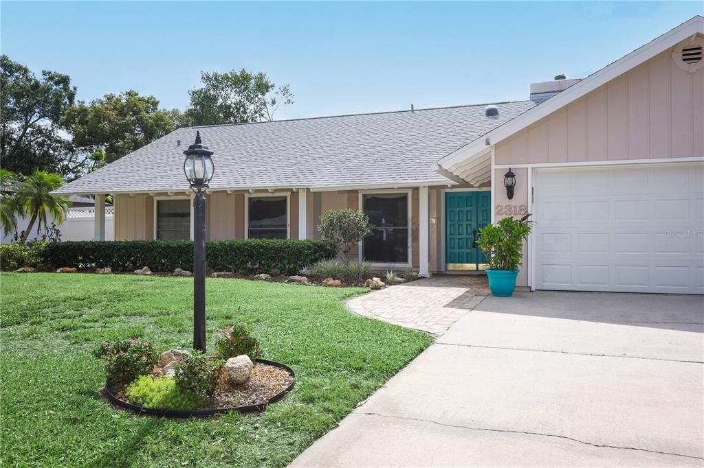 For Sale: $580,000 (4 beds, 3 baths, 2335 Square Feet)