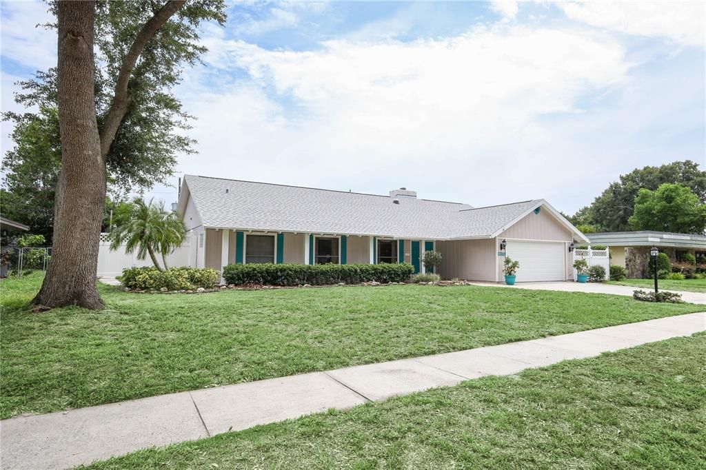 For Sale: $580,000 (4 beds, 3 baths, 2335 Square Feet)