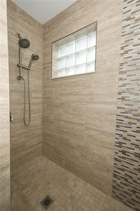 For Sale: $580,000 (4 beds, 3 baths, 2335 Square Feet)