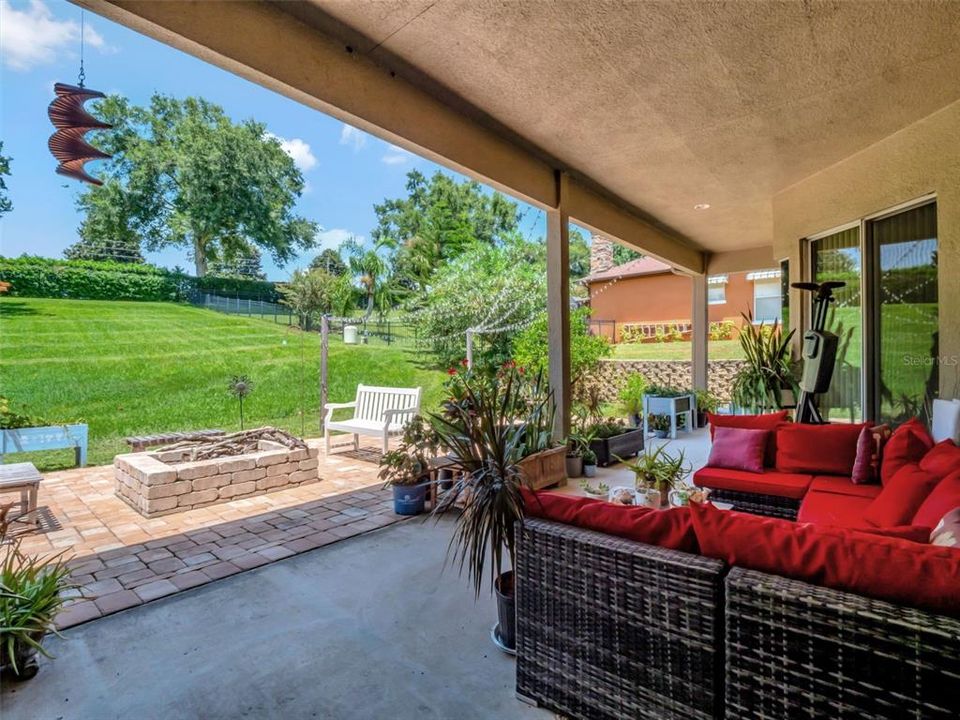 For Sale: $699,000 (4 beds, 3 baths, 2429 Square Feet)