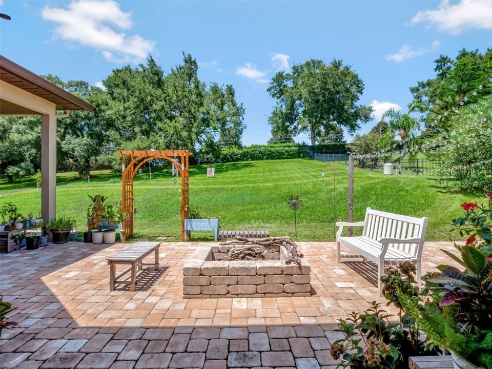 For Sale: $699,000 (4 beds, 3 baths, 2429 Square Feet)