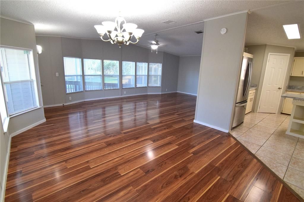 En Venta: $99,900 (2 camas, 2 baños, 1680 Pies cuadrados)