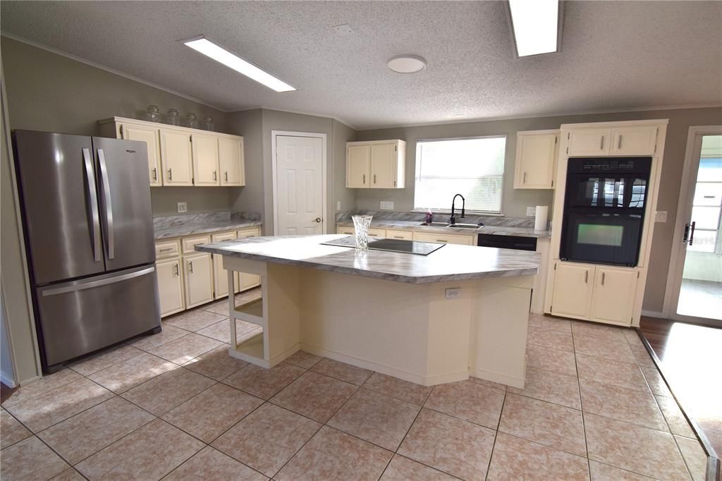 En Venta: $99,900 (2 camas, 2 baños, 1680 Pies cuadrados)