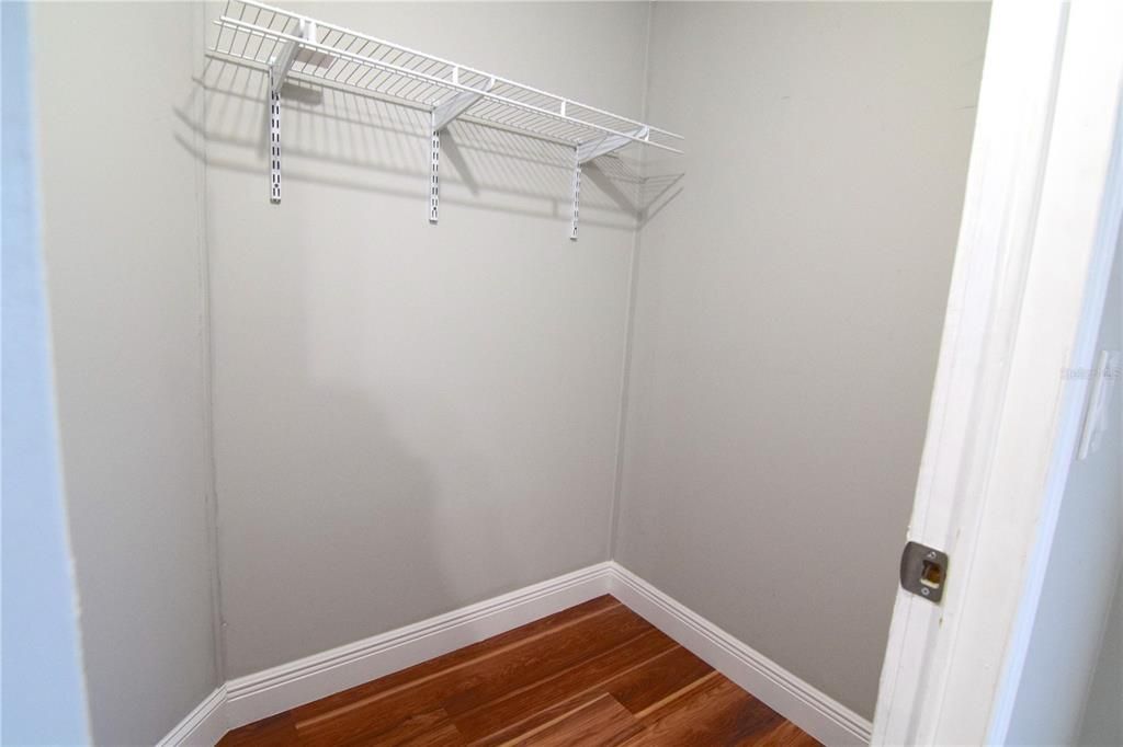 En Venta: $99,900 (2 camas, 2 baños, 1680 Pies cuadrados)