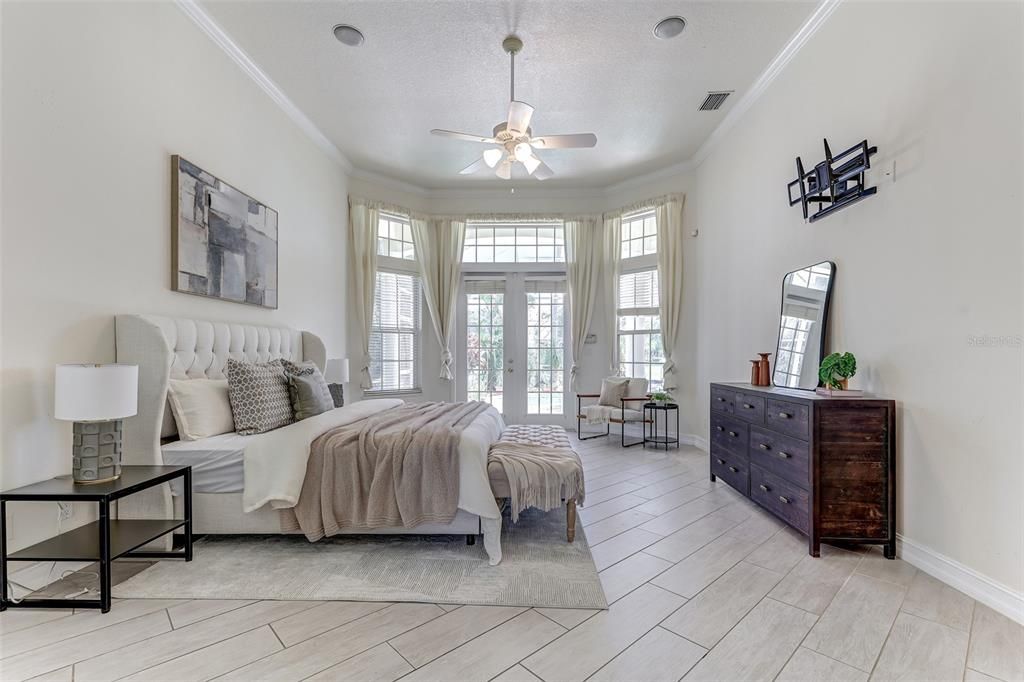 На продажу: $899,999 (5 спален, 3 ванн, 3847 Квадратных фут)