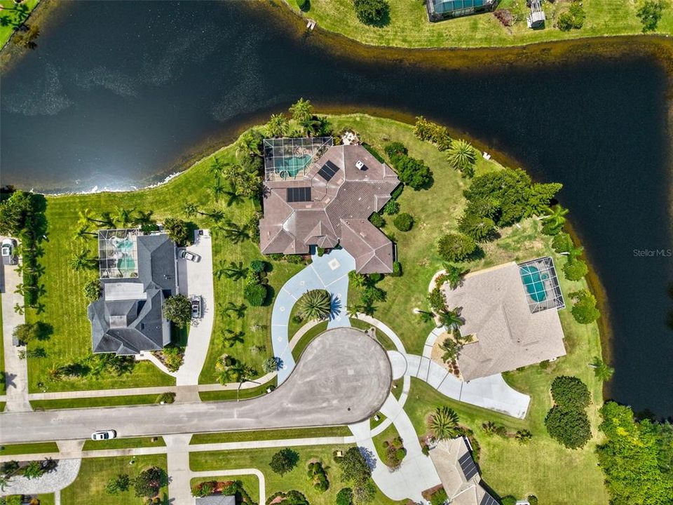 На продажу: $899,999 (5 спален, 3 ванн, 3847 Квадратных фут)