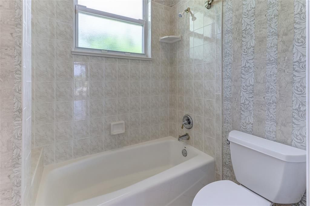 На продажу: $899,999 (5 спален, 3 ванн, 3847 Квадратных фут)