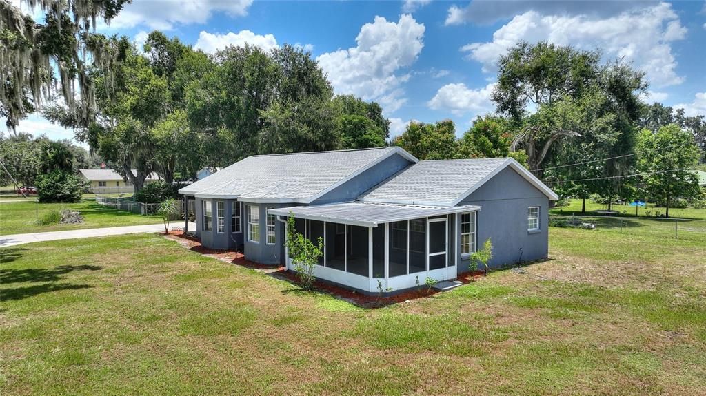 For Sale: $320,000 (3 beds, 2 baths, 1846 Square Feet)