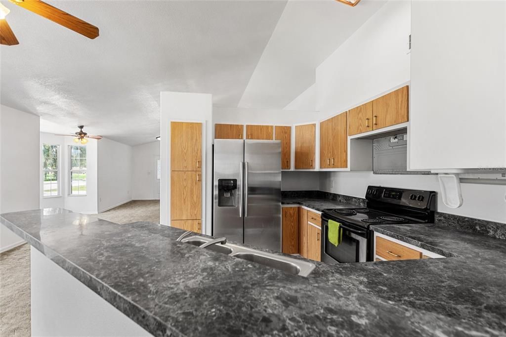 For Sale: $320,000 (3 beds, 2 baths, 1846 Square Feet)