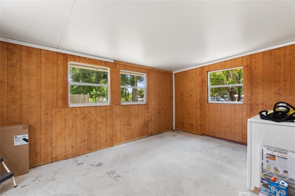 For Sale: $320,000 (3 beds, 2 baths, 1846 Square Feet)