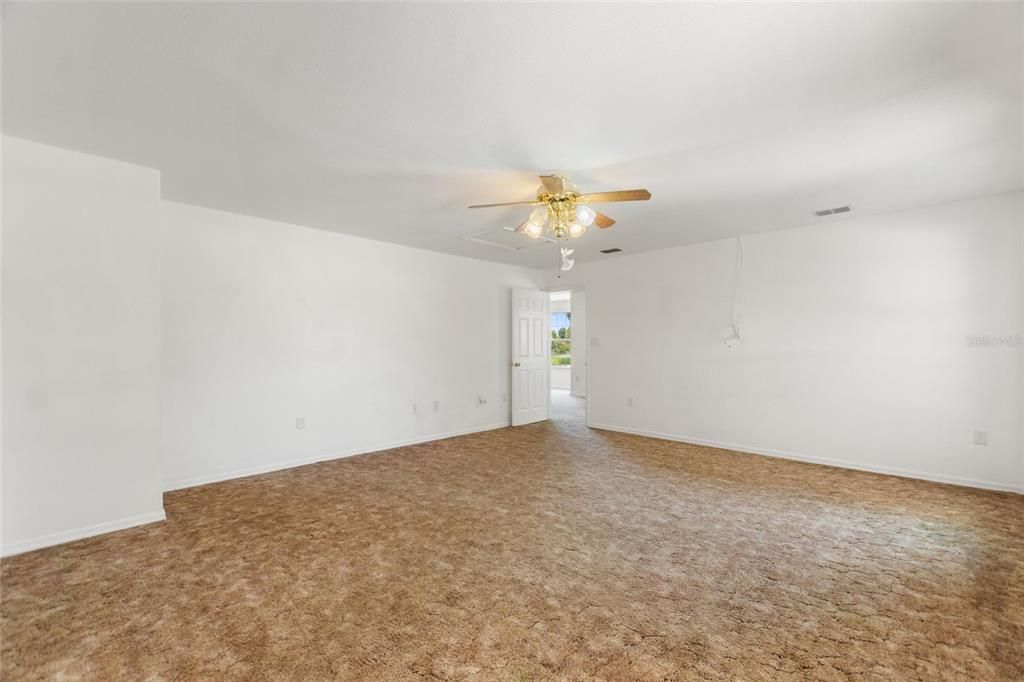 For Sale: $320,000 (3 beds, 2 baths, 1846 Square Feet)