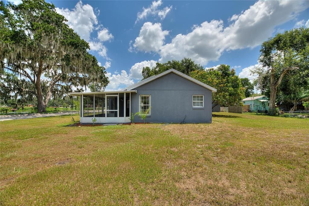 For Sale: $320,000 (3 beds, 2 baths, 1846 Square Feet)