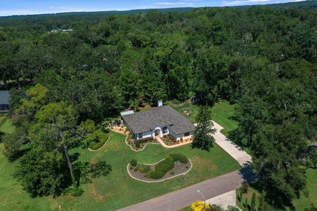 For Sale: $699,000 (3 beds, 2 baths, 2843 Square Feet)