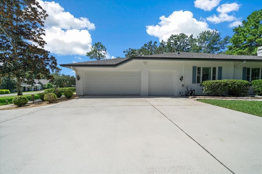 For Sale: $699,000 (3 beds, 2 baths, 2843 Square Feet)