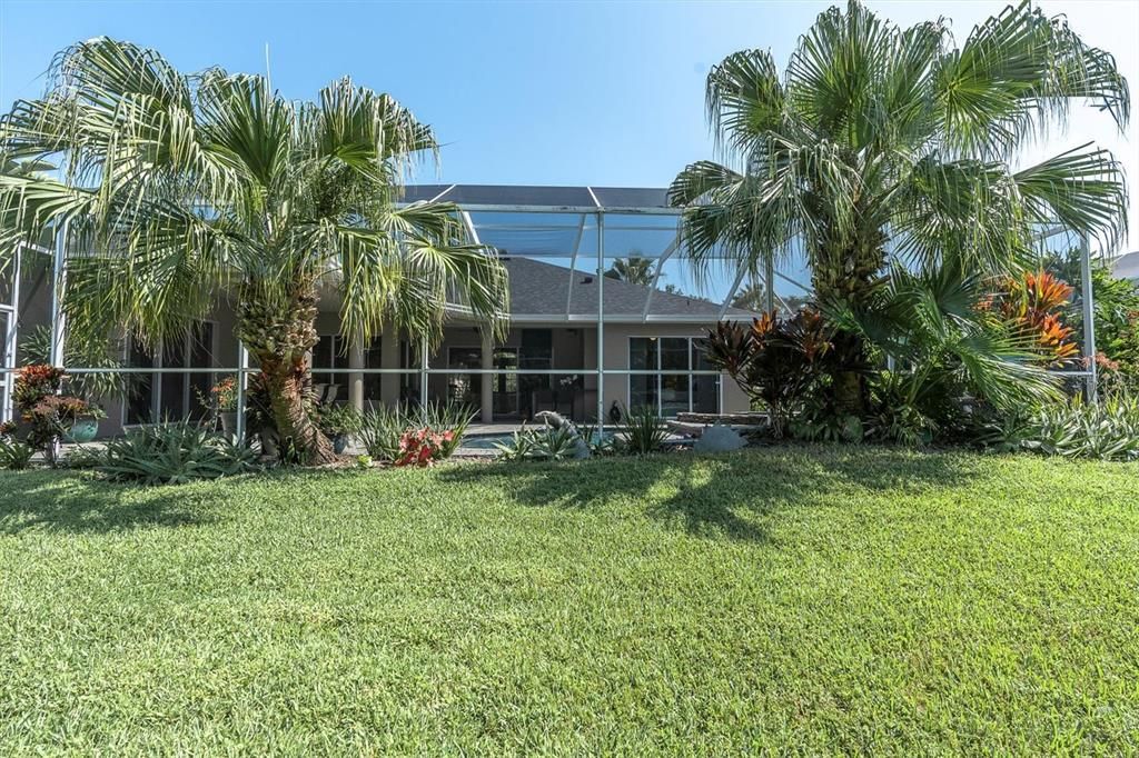 For Sale: $769,000 (4 beds, 3 baths, 2897 Square Feet)