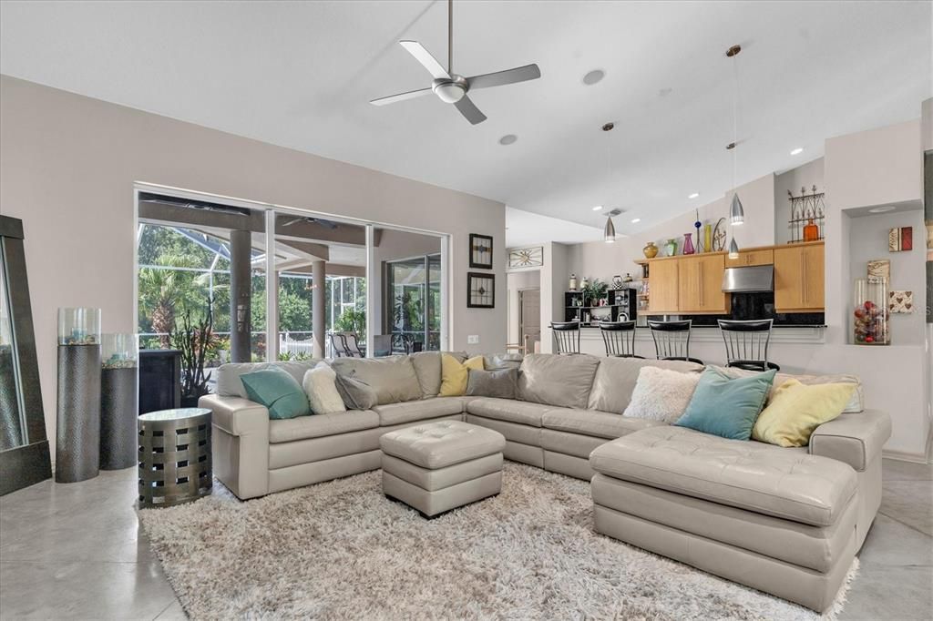 For Sale: $769,000 (4 beds, 3 baths, 2897 Square Feet)