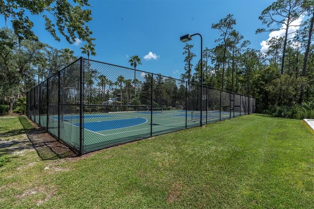 For Sale: $769,000 (4 beds, 3 baths, 2897 Square Feet)