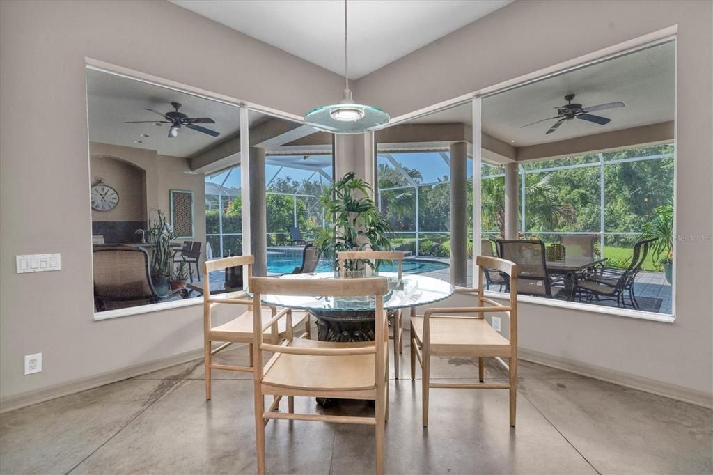 For Sale: $769,000 (4 beds, 3 baths, 2897 Square Feet)