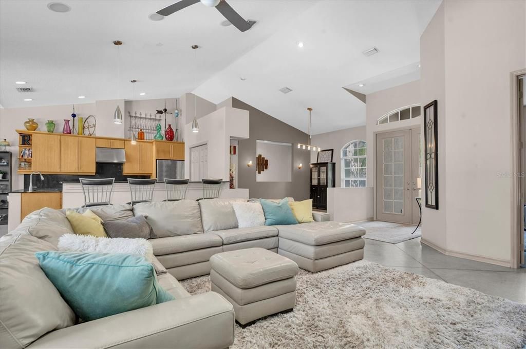 For Sale: $769,000 (4 beds, 3 baths, 2897 Square Feet)