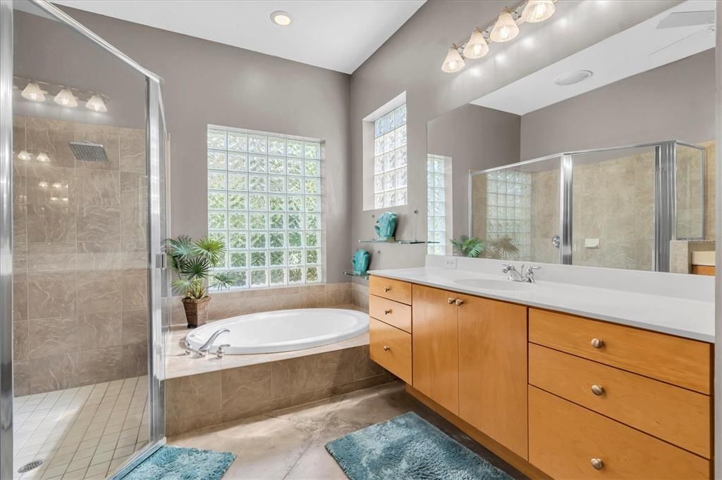 For Sale: $769,000 (4 beds, 3 baths, 2897 Square Feet)