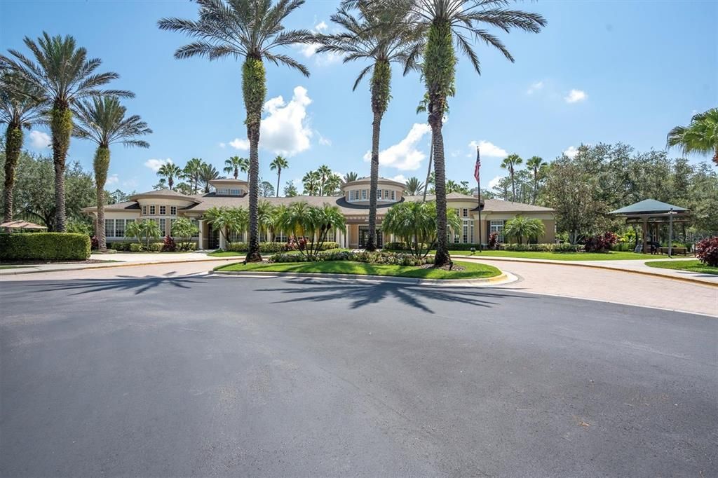 For Sale: $769,000 (4 beds, 3 baths, 2897 Square Feet)