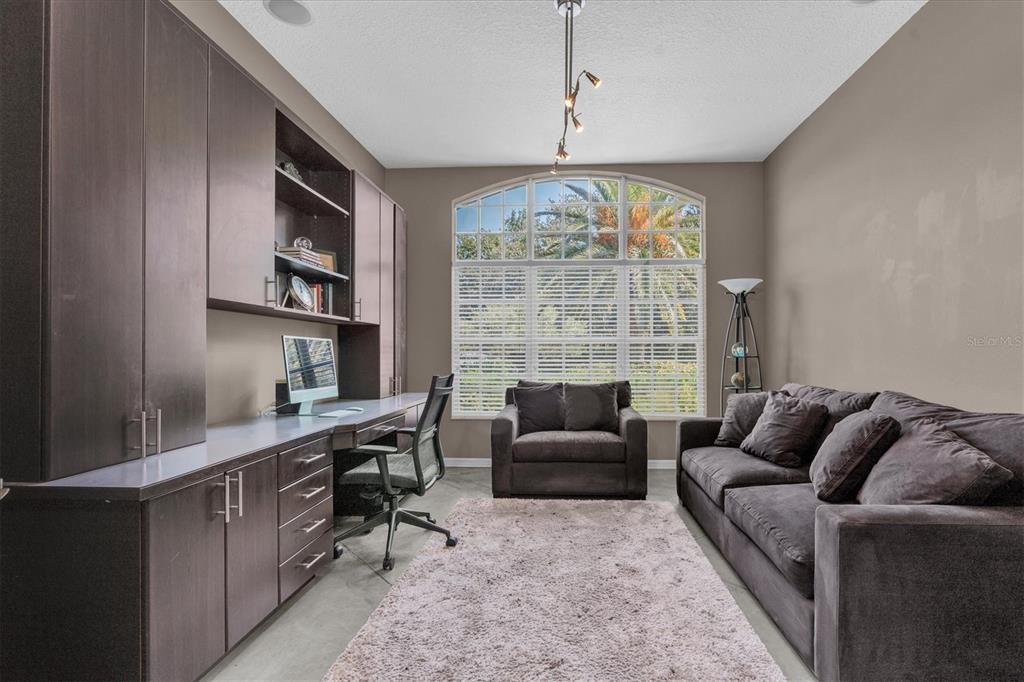 For Sale: $769,000 (4 beds, 3 baths, 2897 Square Feet)
