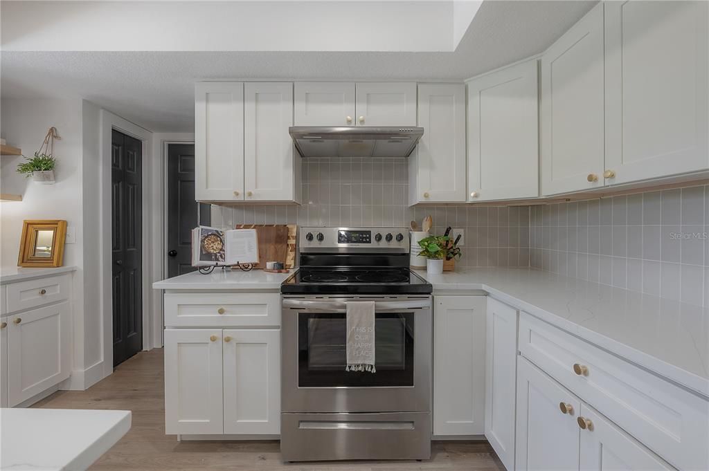 Active With Contract: $645,000 (4 beds, 2 baths, 2449 Square Feet)