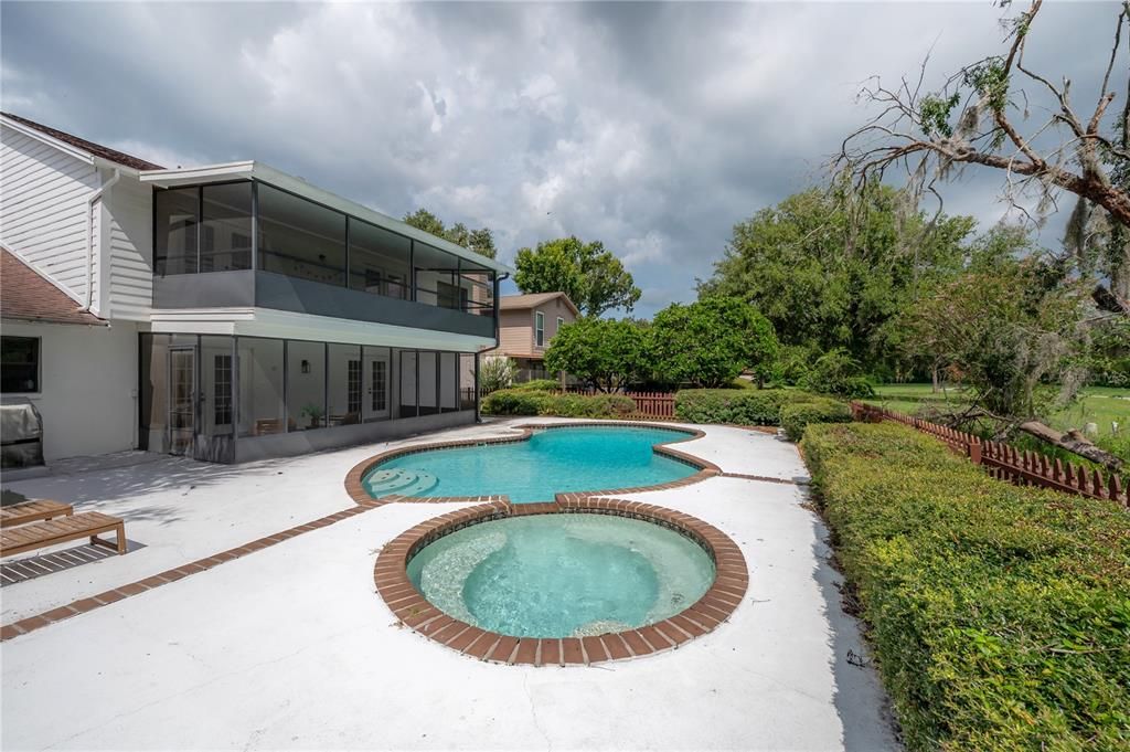 Active With Contract: $645,000 (4 beds, 2 baths, 2449 Square Feet)