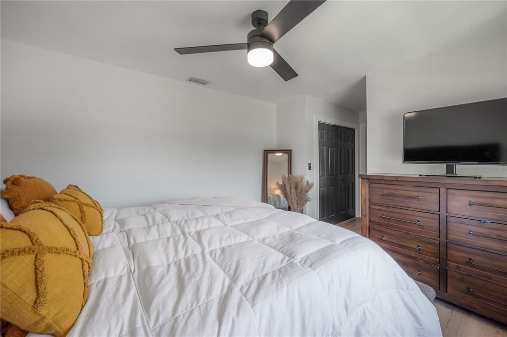 Active With Contract: $645,000 (4 beds, 2 baths, 2449 Square Feet)