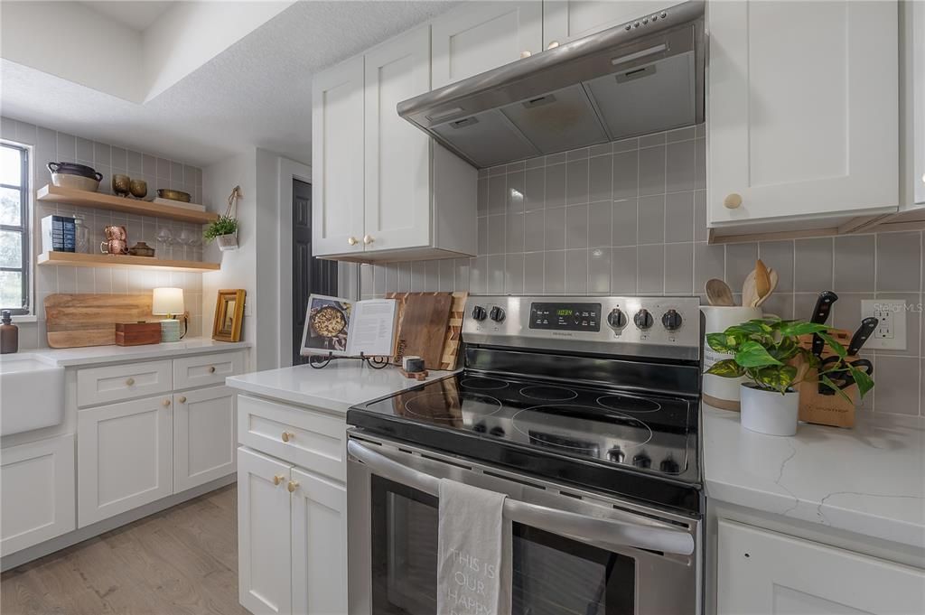 Active With Contract: $645,000 (4 beds, 2 baths, 2449 Square Feet)