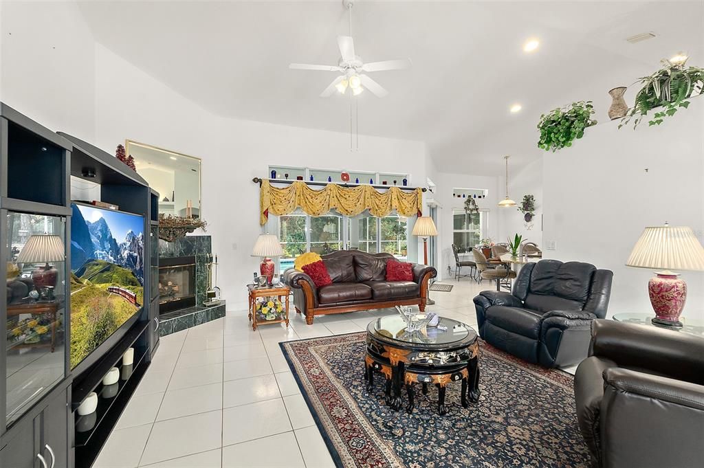 Active With Contract: $580,000 (4 beds, 4 baths, 2875 Square Feet)