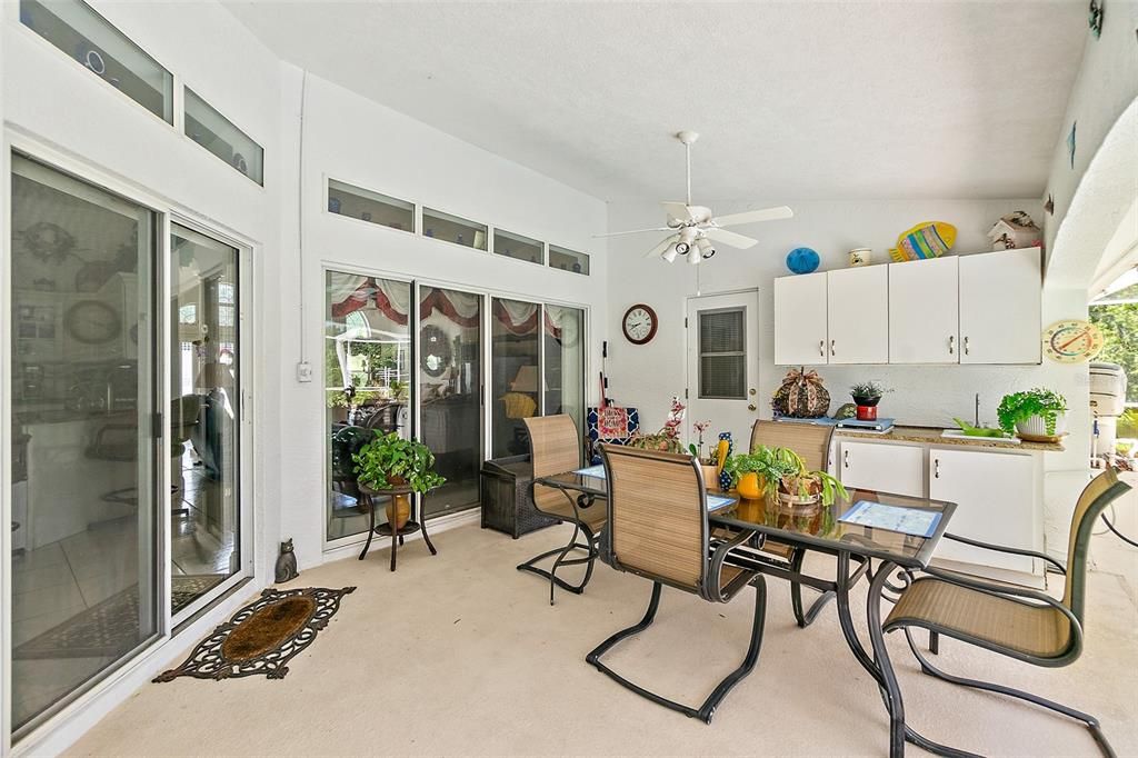 Active With Contract: $580,000 (4 beds, 4 baths, 2875 Square Feet)