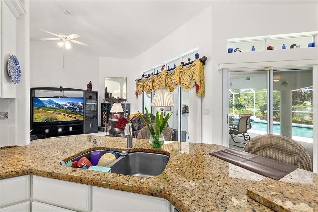 Active With Contract: $580,000 (4 beds, 4 baths, 2875 Square Feet)