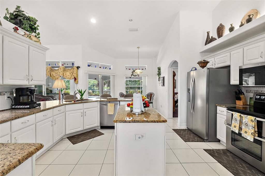 Active With Contract: $580,000 (4 beds, 4 baths, 2875 Square Feet)