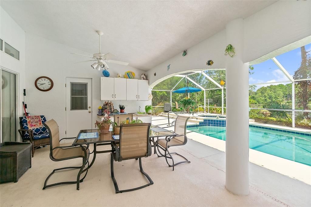 Active With Contract: $580,000 (4 beds, 4 baths, 2875 Square Feet)