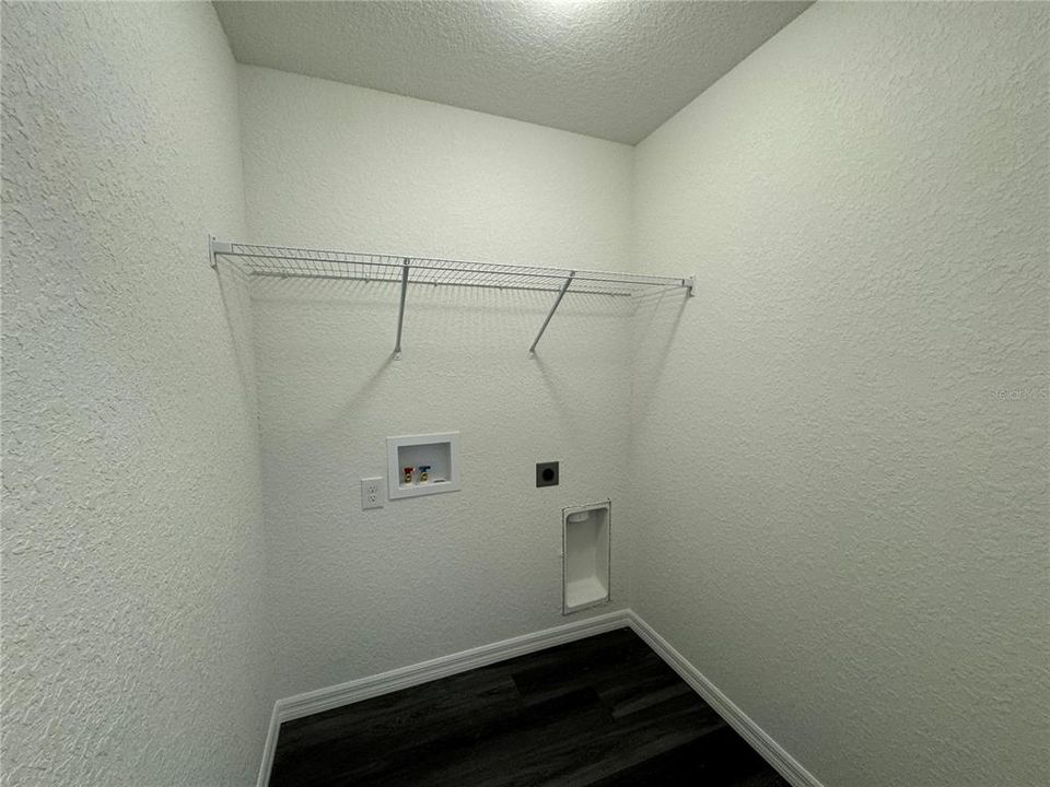 В аренду: $1,625 (3 спален, 2 ванн, 1319 Квадратных фут)