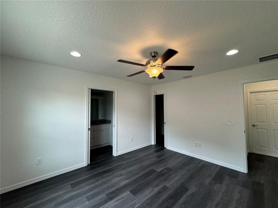 В аренду: $1,625 (3 спален, 2 ванн, 1319 Квадратных фут)