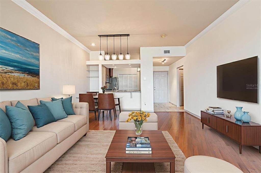 For Sale: $380,000 (2 beds, 2 baths, 1163 Square Feet)