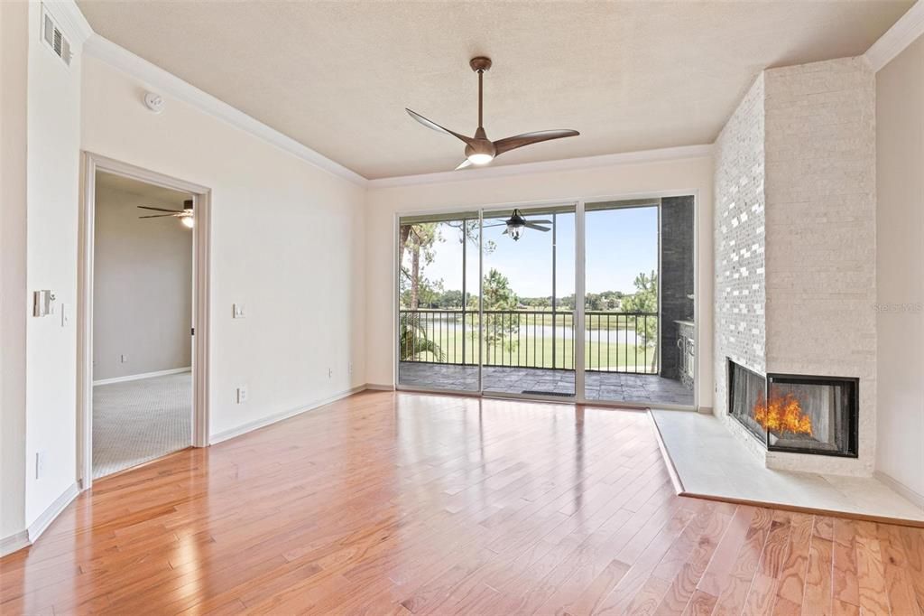 For Sale: $380,000 (2 beds, 2 baths, 1163 Square Feet)