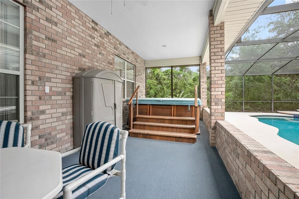 待售: $560,000 (4 贝兹, 3 浴室, 2575 平方英尺)