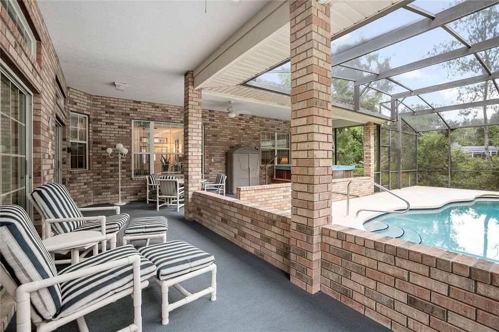 待售: $560,000 (4 贝兹, 3 浴室, 2575 平方英尺)